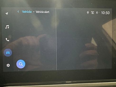 Used 2025 Toyota Camry LE image 33