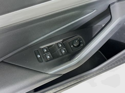 Used 2019 Volkswagen Jetta FWD image 15