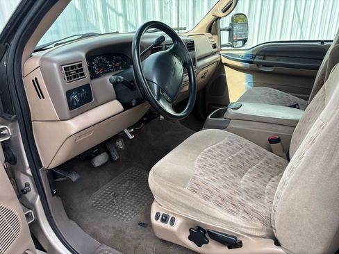 Used 1999 Ford F250 XL image 16