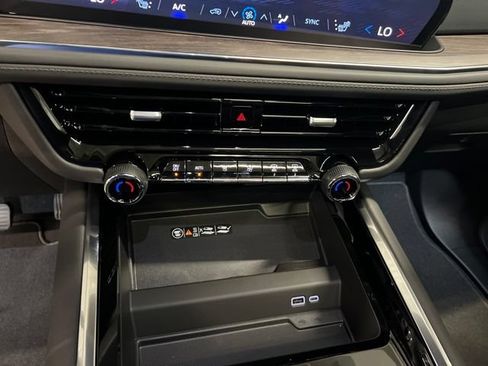 New 2026 Chevrolet Tahoe Z71 w/ Z71 Off-Road Package AWD/4WD image 23