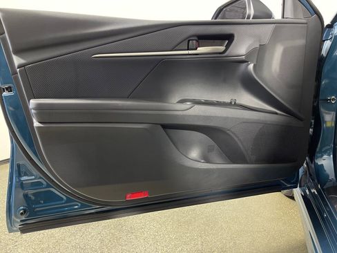 Certified 2025 Toyota Camry SE image 17