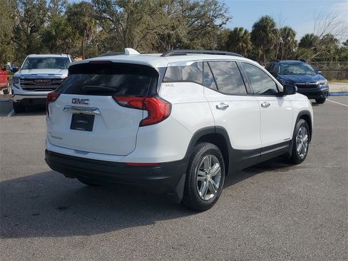 Used 2018 GMC Terrain SLE w/ Driver Convenience Package image 4