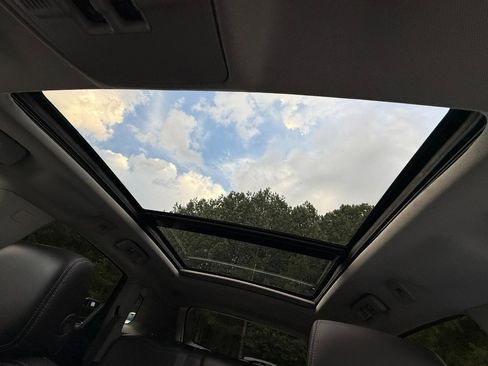 Used 2016 Cadillac SRX Luxury FWD image 28