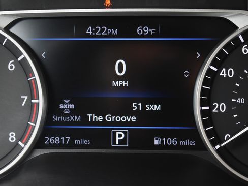 Used 2025 Nissan Sentra SR FWD image 7