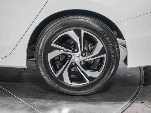 Used 2017 Honda Accord LX image 10