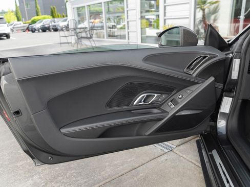 Used 2017 Audi R8 V10 plus AWD/4WD image 14