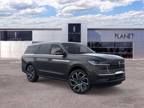 New 2026 Lincoln Navigator Reserve AWD/4WD image 7