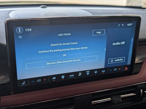 Used 2025 Lincoln Corsair Grand Touring AWD/4WD image 29