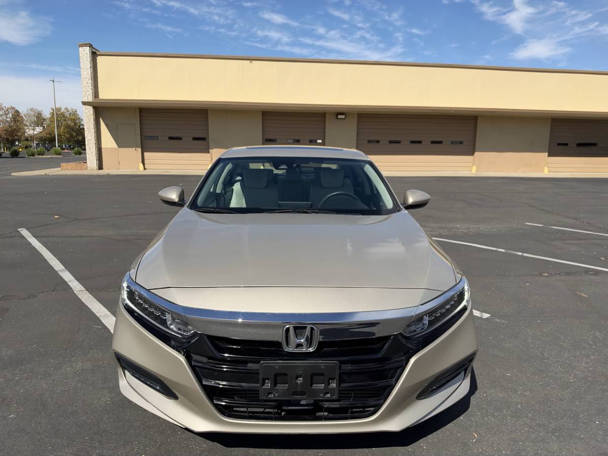 Used 2018 Honda Accord EX image 2