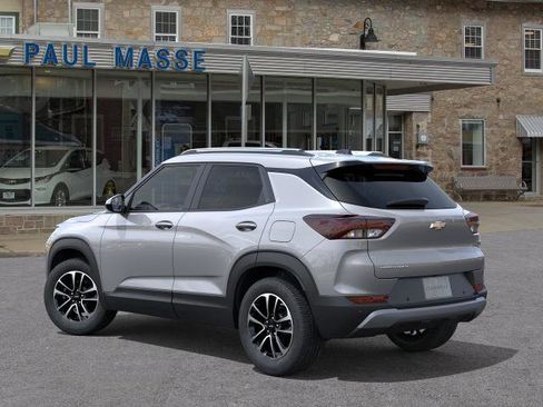 New 2026 Chevrolet TrailBlazer LT w/ Driver Confidence Package FWD image 3