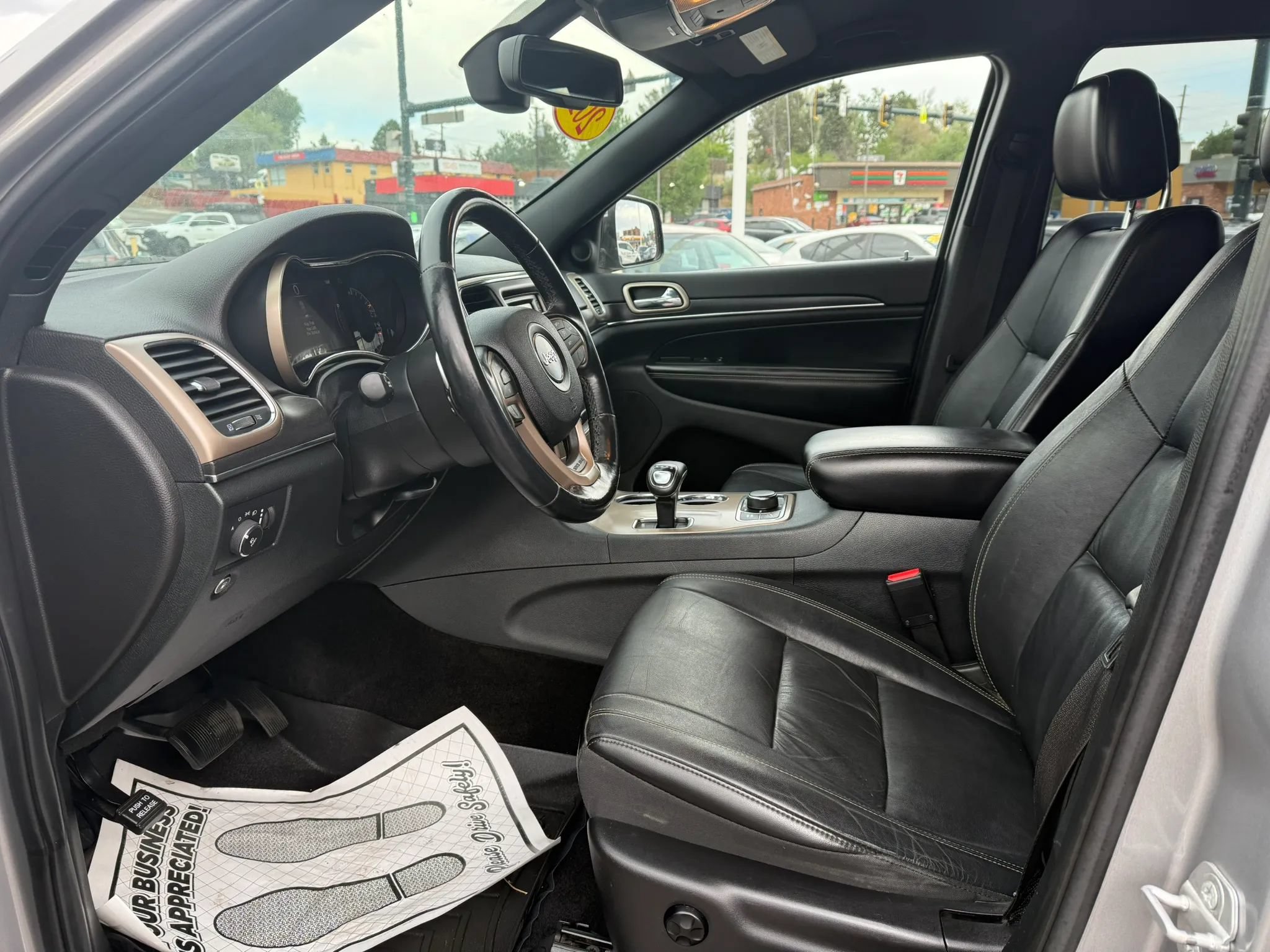 Used 2015 Jeep Grand Cherokee Limited AWD/4WD image 10