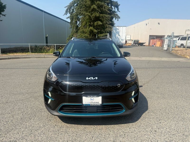 Used 2022 Kia Niro EX Premium w/ Cold Weather Package FWD image 8