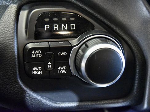 Used 2019 RAM 1500 Big Horn AWD/4WD image 16