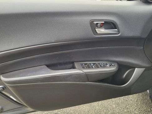 Used 2019 Acura ILX image 17