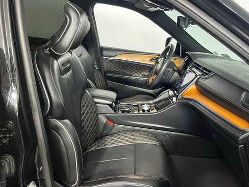 Used 2021 Jeep Grand Cherokee L Summit AWD/4WD image 32