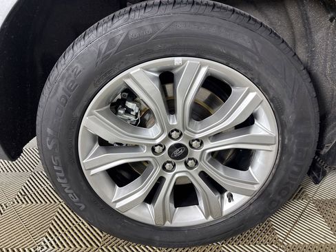 Used 2024 Ford Edge Titanium image 31