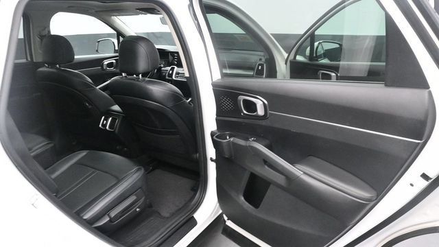 Used 2021 Kia Sorento EX FWD image 17