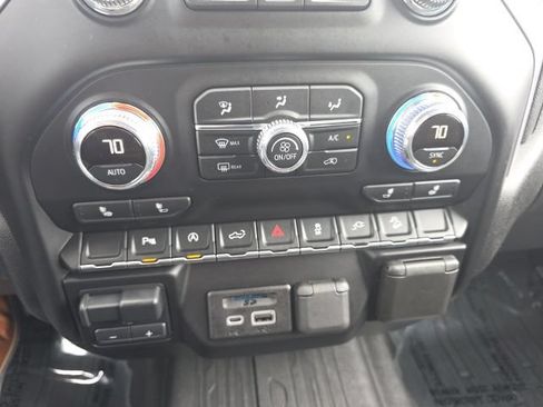 Used 2020 GMC Sierra 1500 SLE w/ SLE Convenience Package AWD/4WD image 26