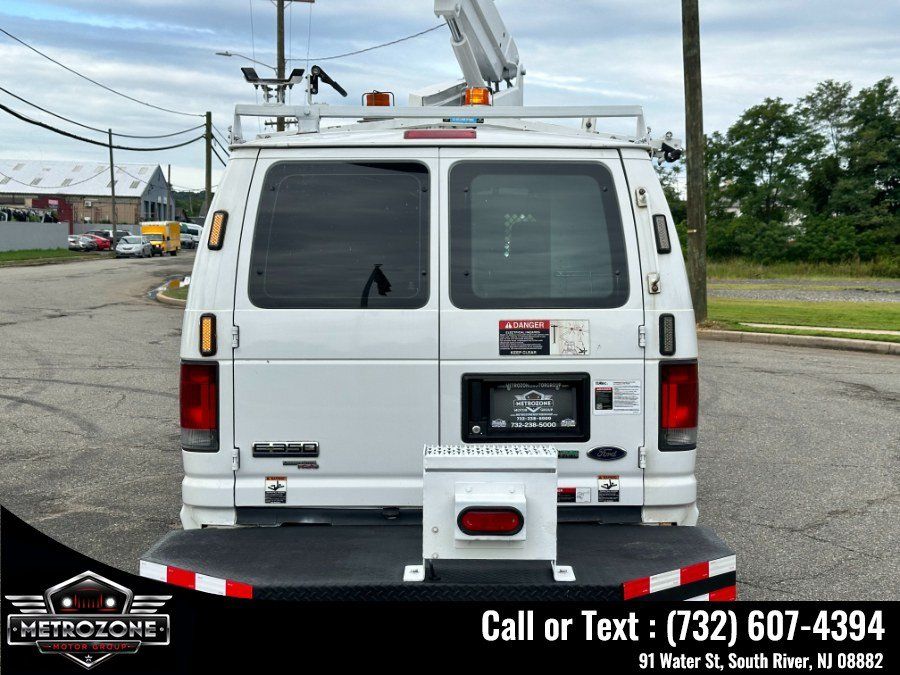 Used 2012 Ford E-350 and Econoline 350 Super Duty RWD image 6