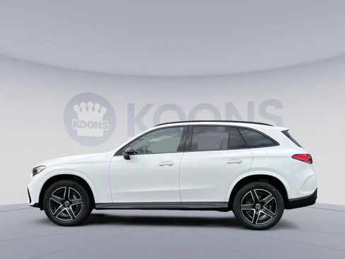 New 2026 Mercedes-Benz GLC 300 4MATIC image 2