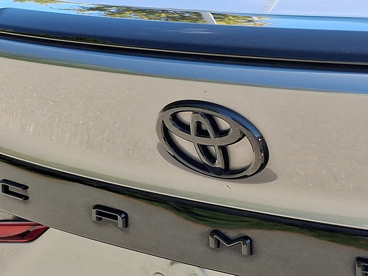 Used 2025 Toyota Camry XSE FWD image 31