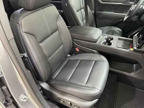 New 2026 GMC Acadia Elevation w/ Elevation Premium Package FWD image 28