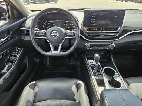 Used 2023 Nissan Altima 2.5 SR w/ SR Premium Package FWD image 12