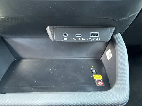 New 2026 Subaru Forester Premium AWD/4WD image 32