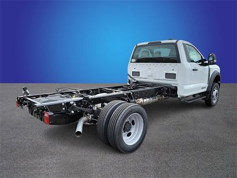 New 2024 Ford F550 2WD Regular Cab Super Duty image 3