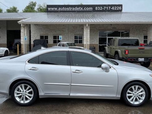 Used 2011 Lexus ES 350 FWD image 8