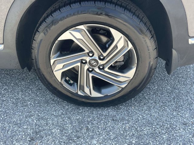 Used 2022 Hyundai Santa Fe SEL w/ Convenience Package FWD image 4