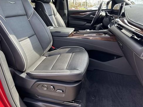 Used 2023 Cadillac Escalade Premium Luxury image 5