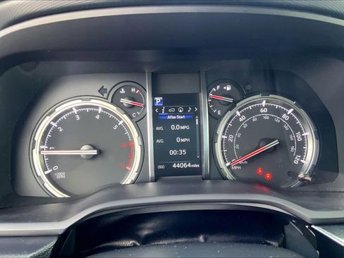 Used 2021 Toyota 4Runner TRD Off-Road Premium AWD/4WD image 45