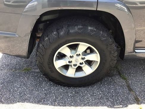Used 2012 Toyota 4Runner SR5 RWD image 16