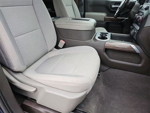 Used 2019 Chevrolet Silverado 1500 RST image 10