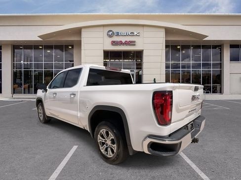 Certified 2025 GMC Sierra 1500 SLT RWD image 11