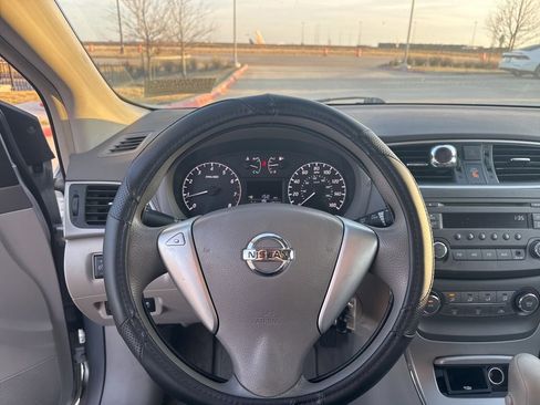 Used 2013 Nissan Sentra S image 9