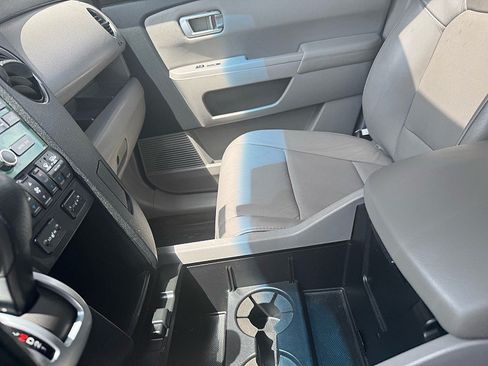 Used 2011 Honda Pilot EX-L image 18