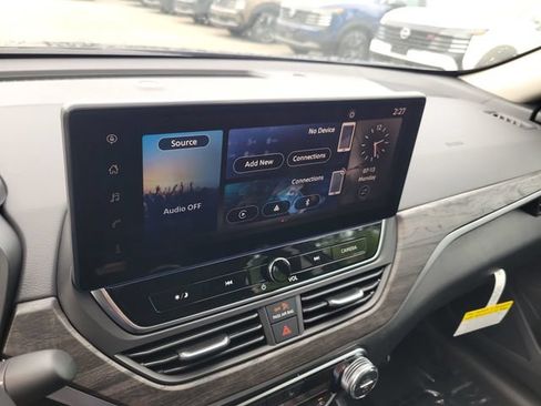 New 2026 Nissan Altima 2.5 SV w/ SV Premium Package FWD image 24