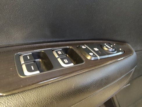 Used 2020 Kia Optima Premium FWD image 27