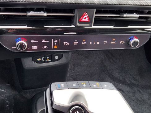 New 2025 Kia EV6 Wind image 21