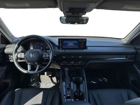 Used 2023 Honda Accord Touring image 10