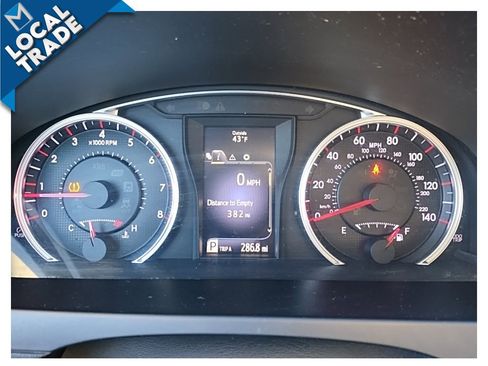Used 2017 Toyota Camry SE image 26