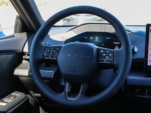 New 2026 Lexus ES 500e AWD/4WD image 18