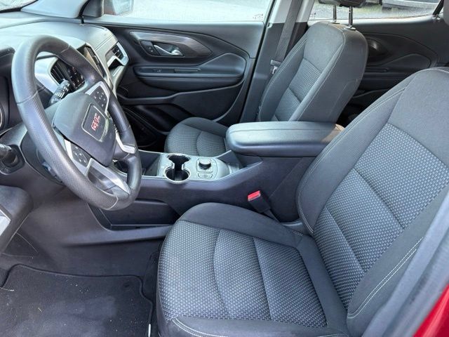 Used 2024 GMC Terrain SLE w/ Driver Convenience Package AWD/4WD image 9