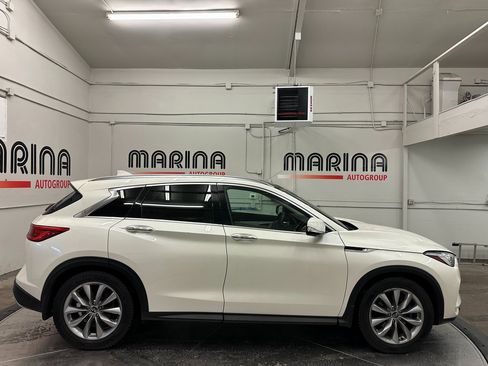 Used 2019 INFINITI QX50 Essential w/ Proactive Package image 10