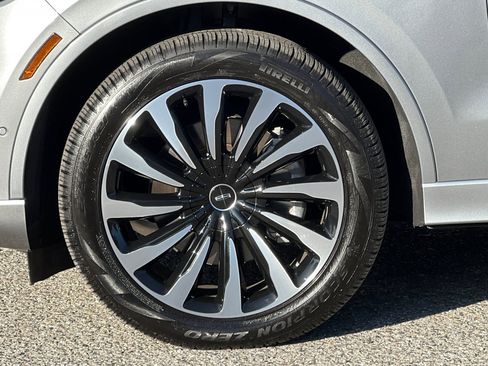Certified 2023 Lincoln Aviator Black Label Grand Touring w/ Class IV Trailer Tow Package image 28