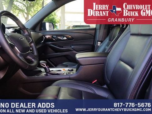 Used 2023 Chevrolet Traverse RS FWD image 19