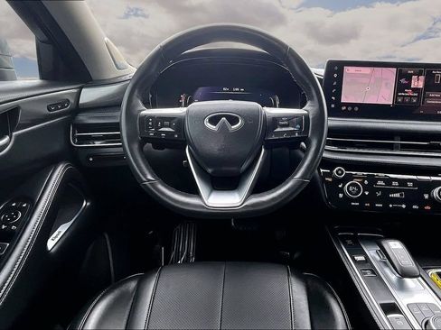Used 2026 INFINITI QX60 Luxe w/ Family Package FWD image 8