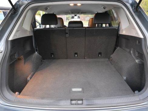 Used 2021 Volkswagen Tiguan SE image 13